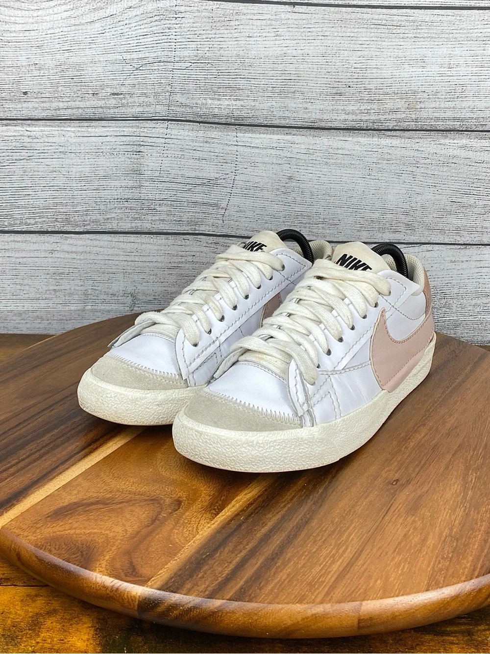 Nike Blazer Low 77 Jumbo Swoosh White Pink Oxford Shoe DQ1470-102 Women Size 9.5